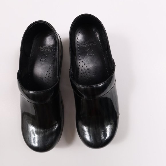 Dansko Shoes - Dansko Patterned Leather Upper Clogs	Black	Size	39